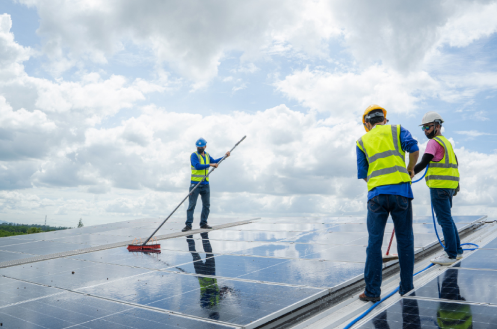 nettoyage des panneaux solaires